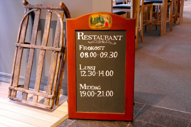 Restaurant & bar Restaurant & bar
